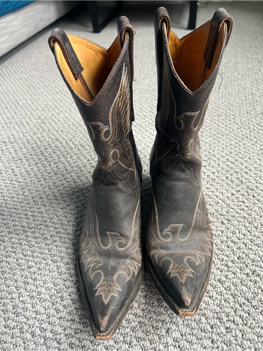 Old Gringo Dark Brown Embroidered Pointed-Toe Heeled Boots - Picture 1 of 5